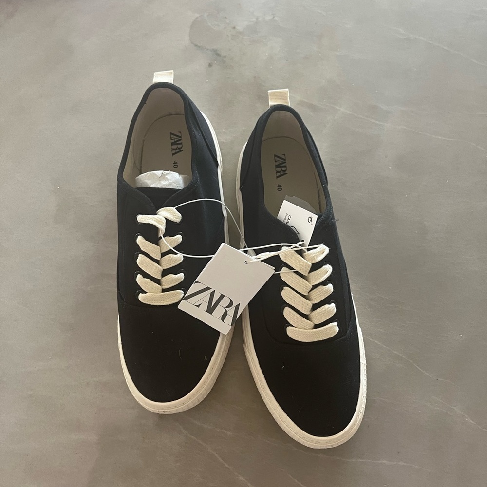 Zara boys black canvas shoes size 7 never been worn with tags